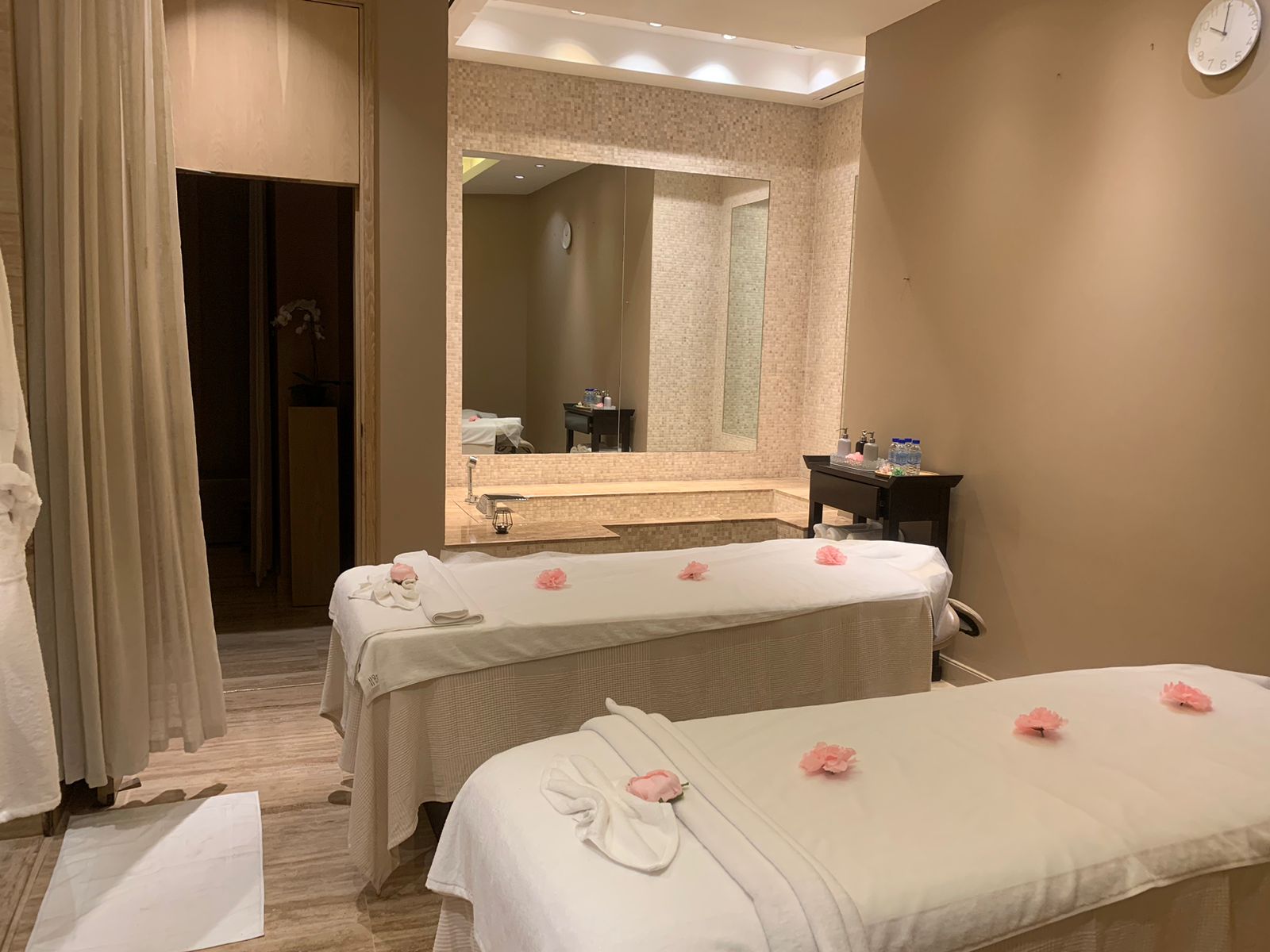 Azurro by Niyama Spa - Marriott Harbour Hotel Marina Dubai — photo 2