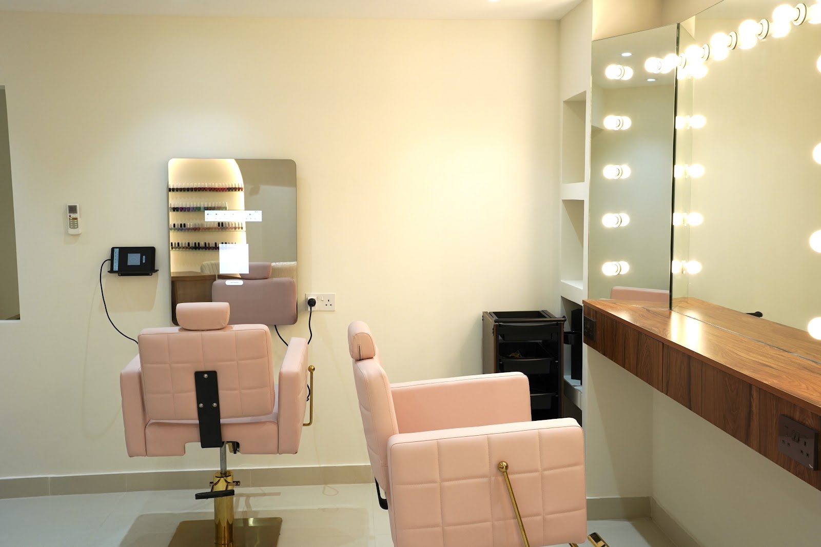 Beauty Experience Ladies Salon — photo 2
