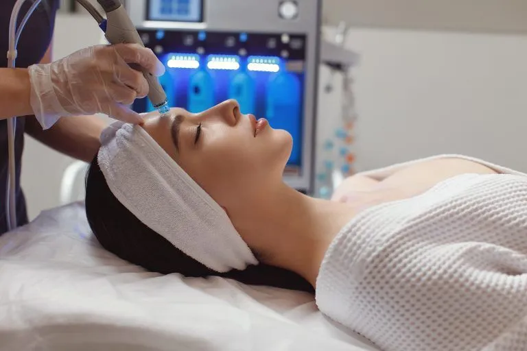 Best Facial Dubai - Deep Hydrafacial in Dubai — photo 4