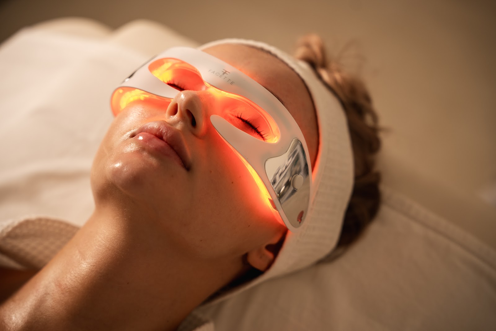 Facette Facial Bar – Signature Location — photo 1