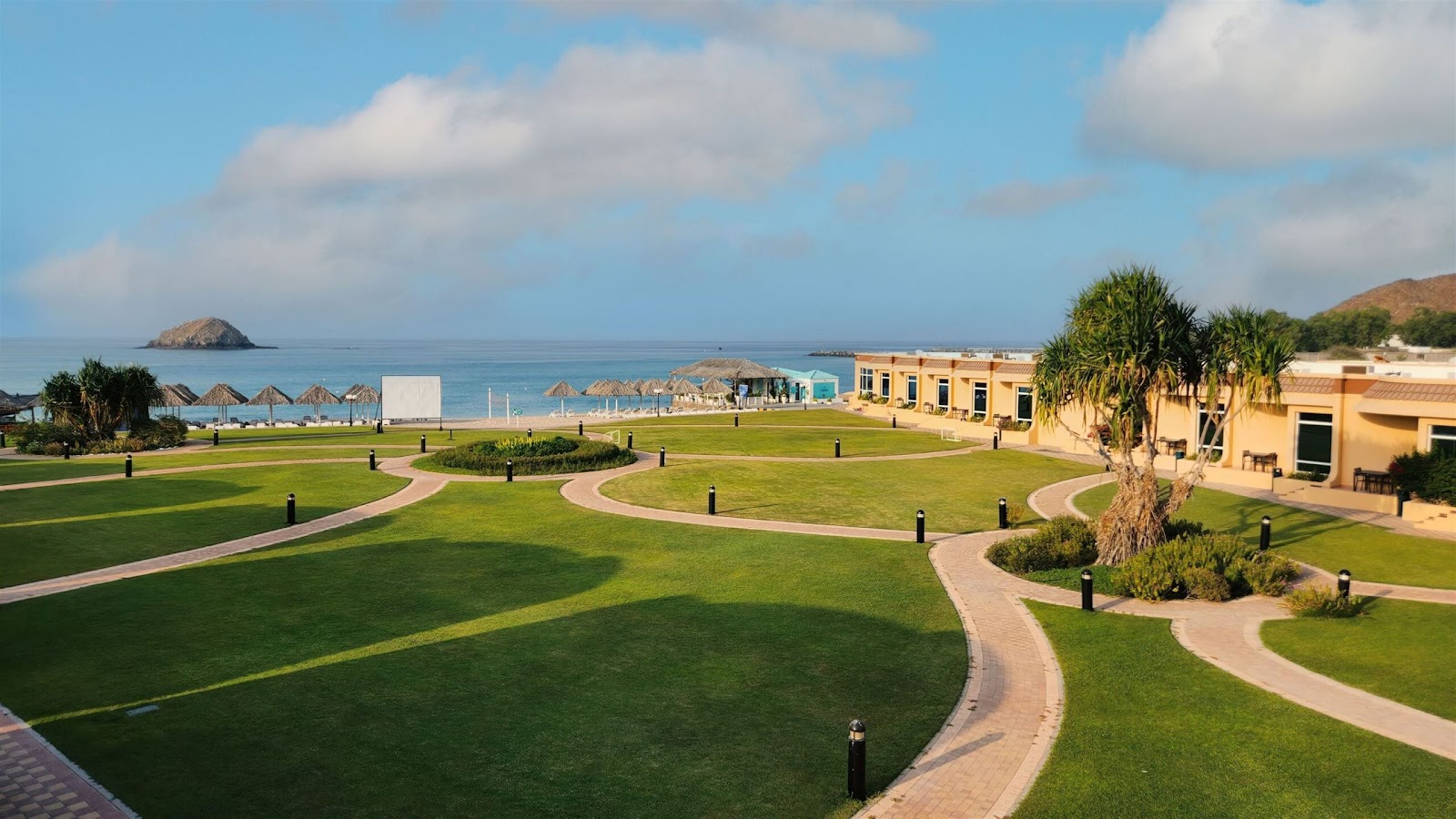 Royal Beach Hotel & Resort — photo 1