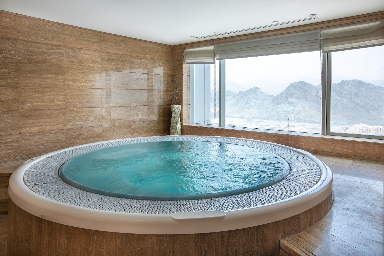 Royal M Hotel by Gewan Fujairah — photo 3